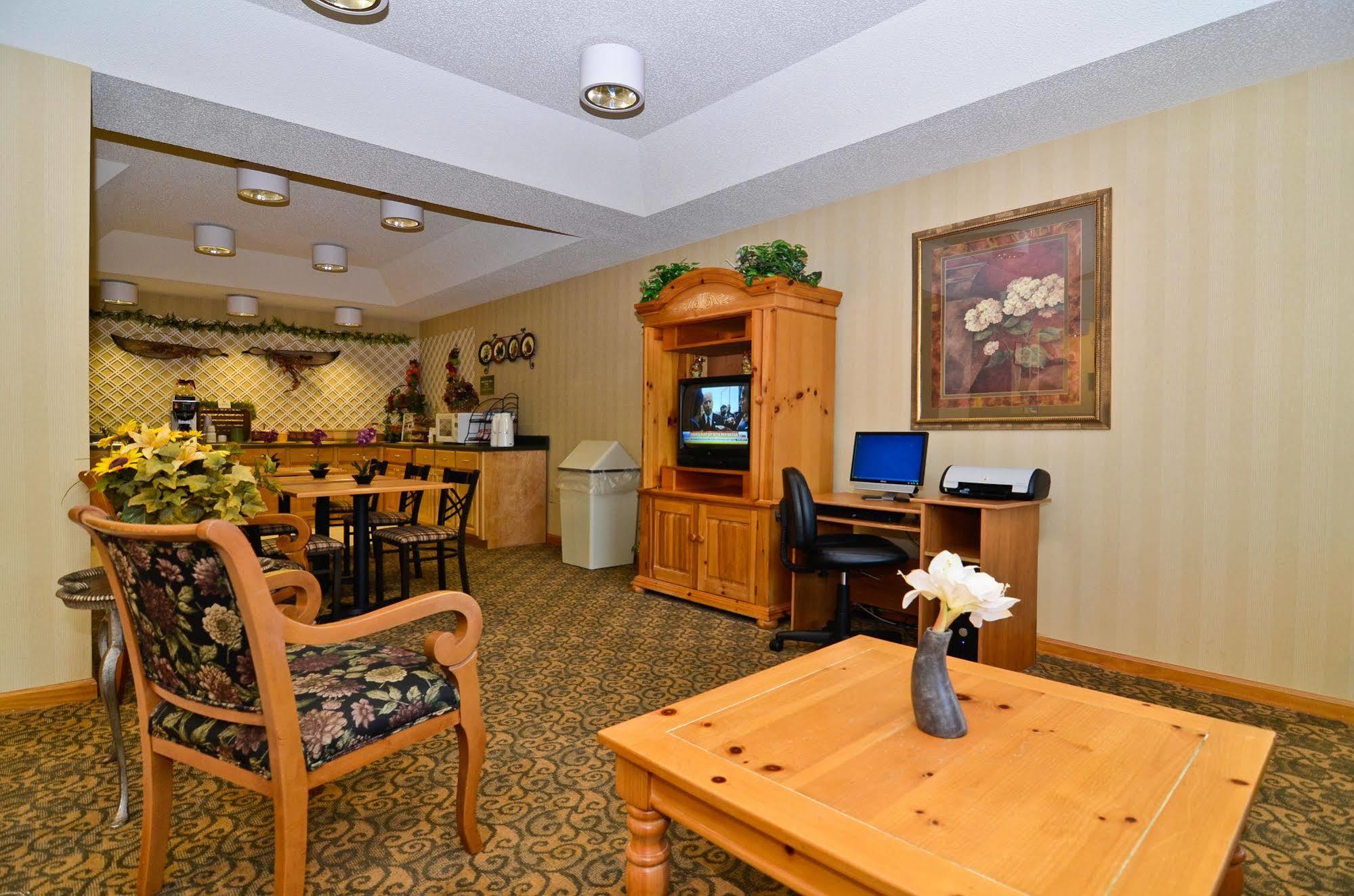 Best Western Hawkinsville Inn & Suites Інтер'єр фото